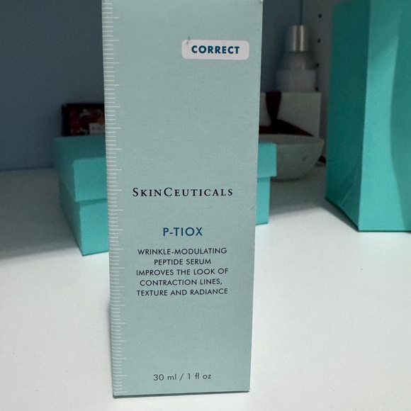 SkinCeuticals P-TiOX Peptide Serum - Light Blue